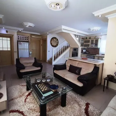 Kusadasi Sezonluk Oezel Havuzlu Bungalov Villa Only Seasonal Rental Villa Minimum 60 Days Kusadası
