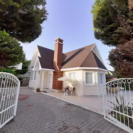 Kusadasi Sezonluk Oezel Havuzlu Bungalov Villa Only Seasonal Rental Villa Minimum 60 Days Villa