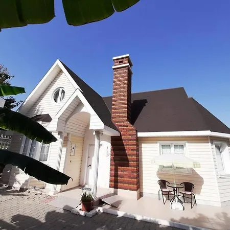 Kusadasi Sezonluk Oezel Havuzlu Bungalov Villa Only Seasonal Rental Villa Minimum 60 Days Kusadasi