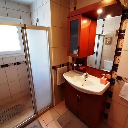 Kusadasi Sezonluk Oezel Havuzlu Bungalov Villa Only Seasonal Rental Villa Minimum 60 Days 别墅 库萨达斯