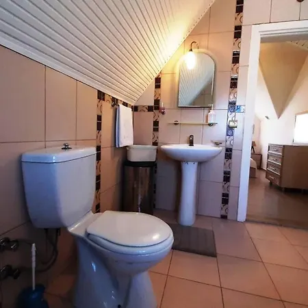 别墅 Kusadasi Sezonluk Oezel Havuzlu Bungalov Villa Only Seasonal Rental Villa Minimum 60 Days *
