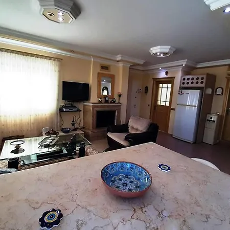 Kusadasi Sezonluk Oezel Havuzlu Bungalov Villa Only Seasonal Rental Villa Minimum 60 Days Vilă *